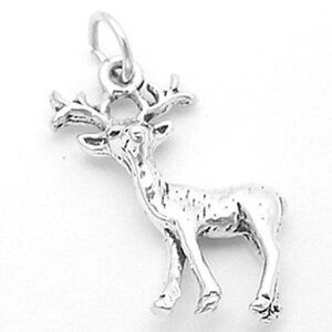 DEER CHARM IN 3D. STERLING SILVER.